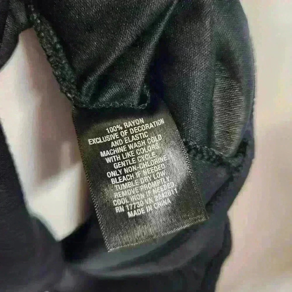 Mossimo women's black eyelet dress lined size XS - Picture 6 of 7